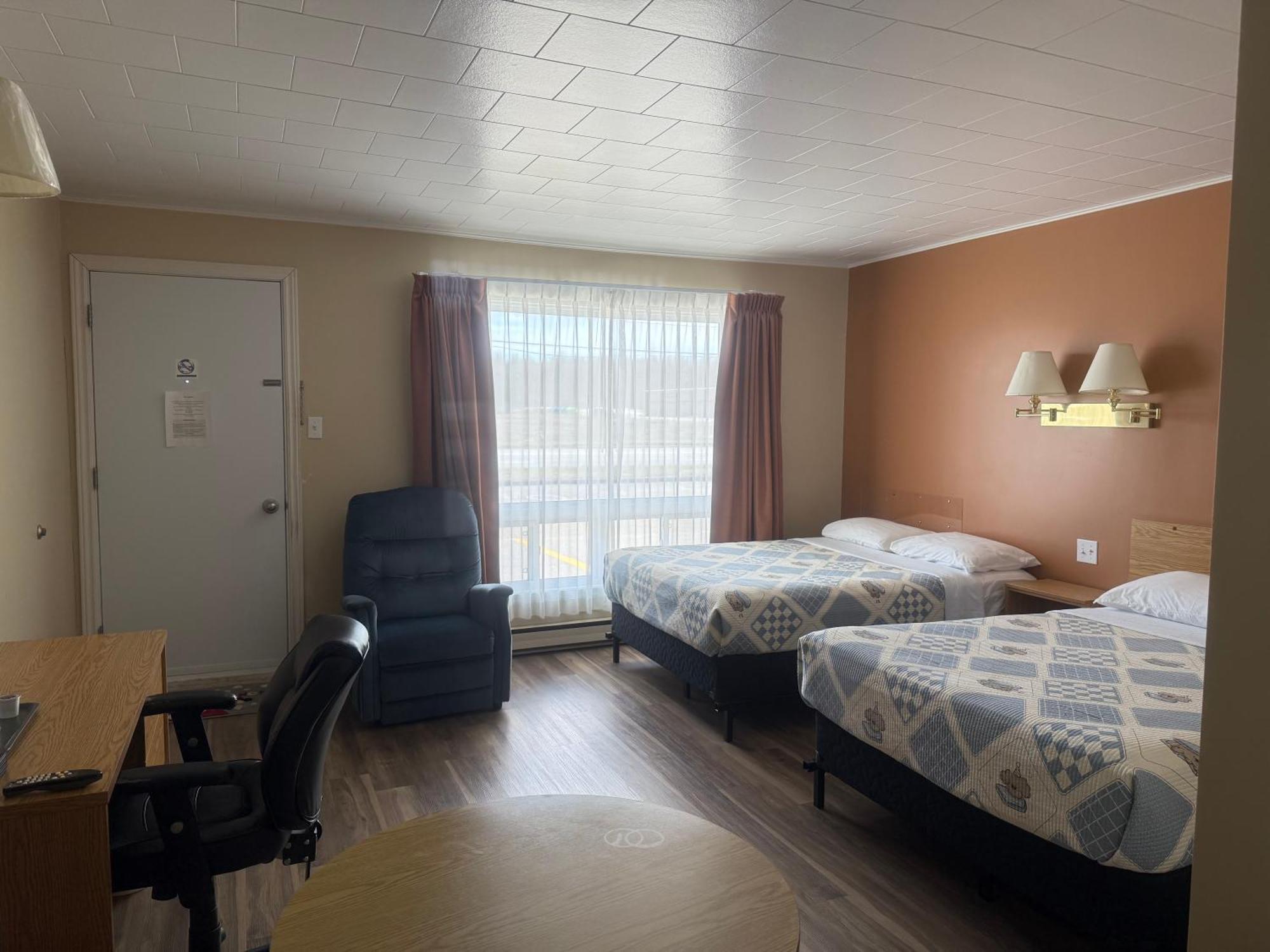 Hotel Le Campagnard Matane Zewnętrze zdjęcie