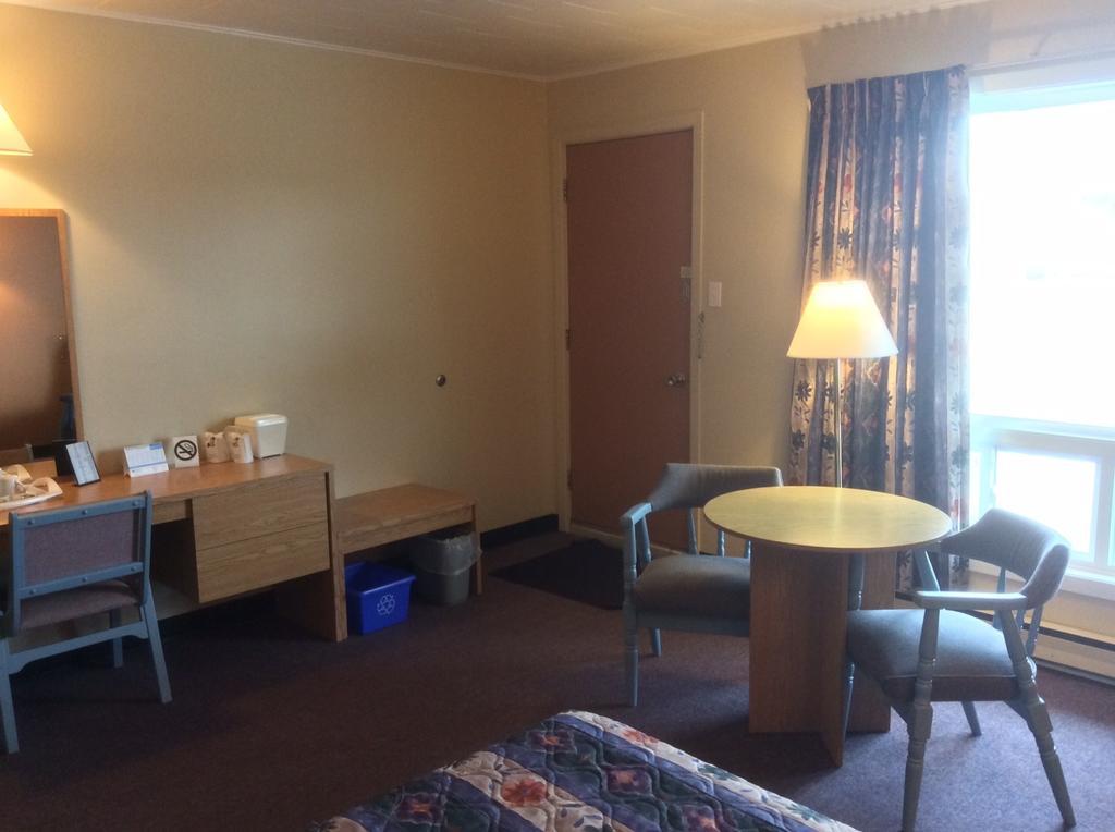 Hotel Le Campagnard Matane Zewnętrze zdjęcie